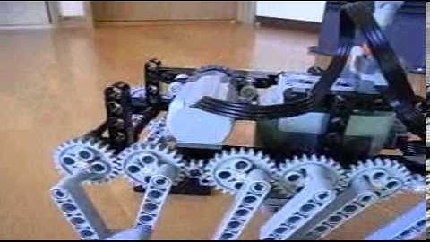 Lego Technic Variable Parallel Linkage 4 Legged Walking Robot 011