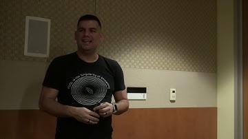 Ricardo Ferreira: "Learning How to Build Event Streaming Applications with Pac-Man" 1/2
