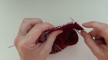 Easy Colourwork Socks - Creating the Heel turn