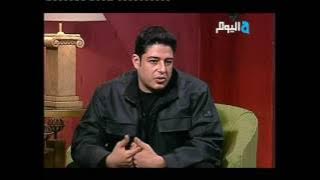 محمد حماقي بيغني أغنية ' من أول لمسة ' لمحمد منير في بداياته من برنامح القاهرة اليوم