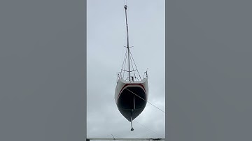 Watch This Boat Fly Before Splashing Down!