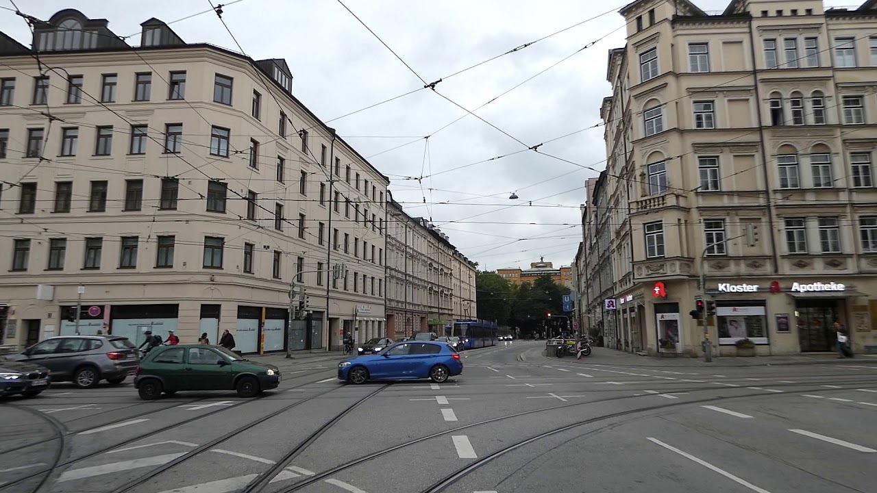 München: Max-Weber-Platz. Trams nr. 2139, route 25; 2145, route 19