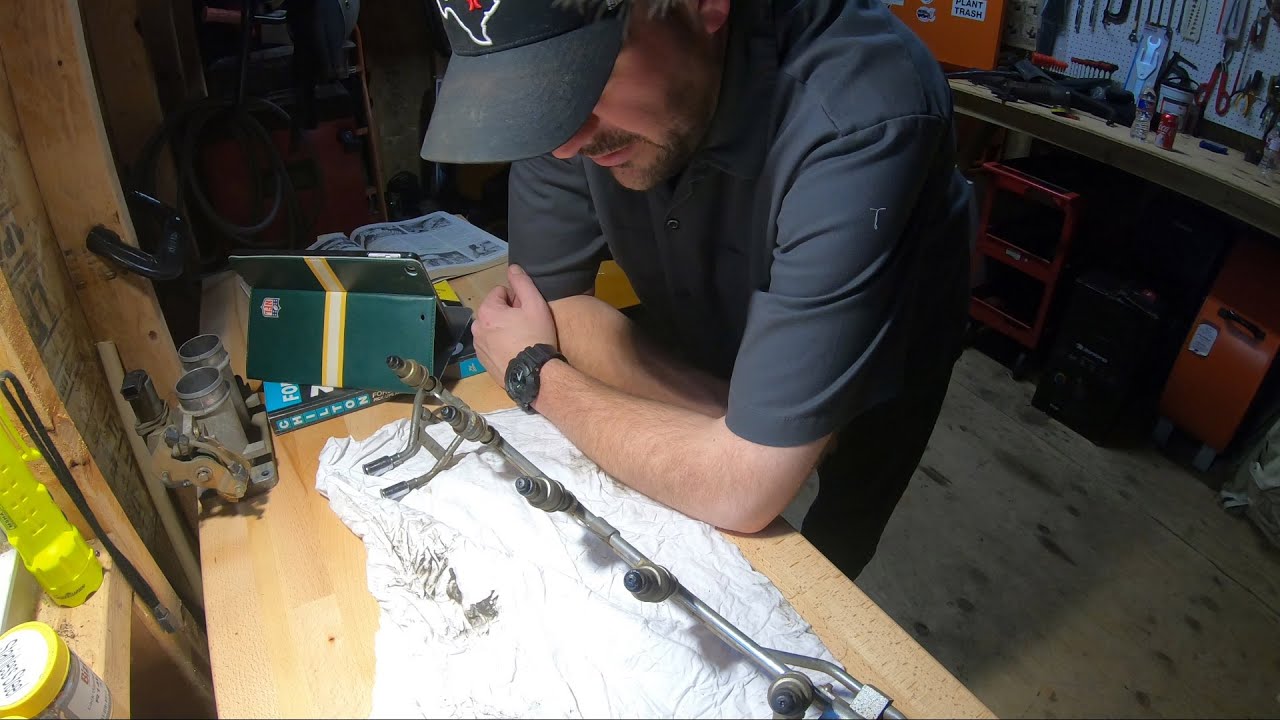 1992 Ford Blown Head Gasket Repair Part 2 Fuel Rail Removal YouTube