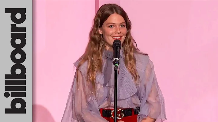 Maggie Rogers Presents Brandi Carlile With The Tra...