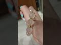 браслет на резинке из розового кварца.шарик в огранке
