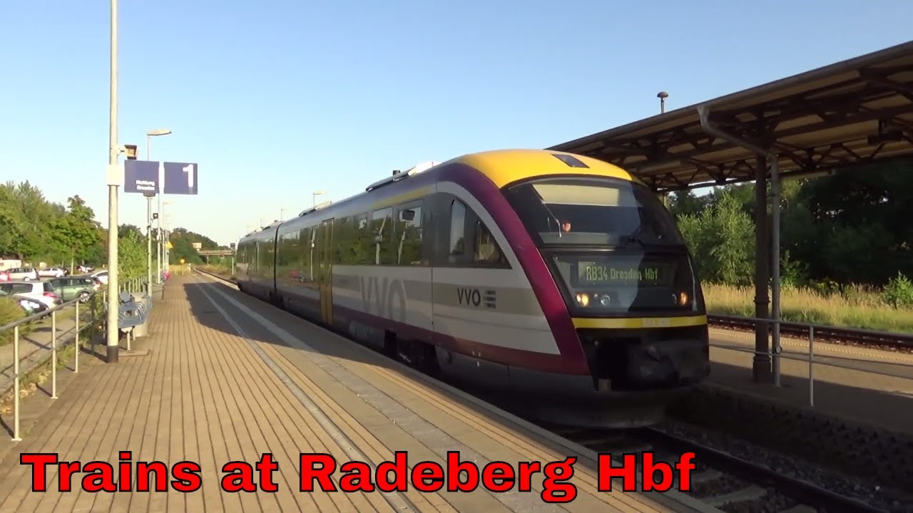 Trains at Radeberg station / Züge in Bahnhof Radeberg