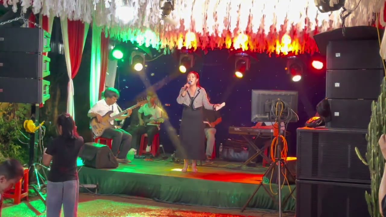 ||Audio Quang Hùng|| Nếu em là người tình trình bày MC Huyền Quyên