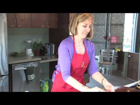 Video: Cách Làm Bánh Mì Nướng ăn Dặm đa Năng
