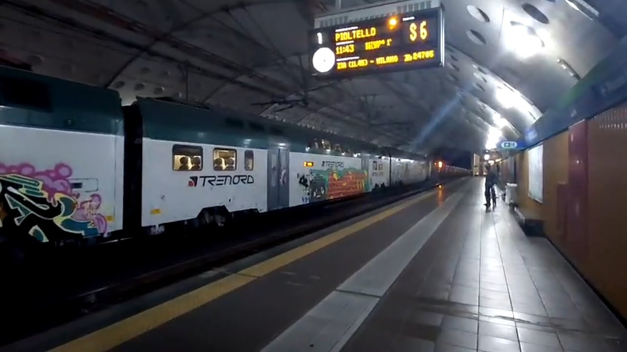 Traffico ferroviario nel passante di Milano - Stazione di MILANO REPUBBLICA 