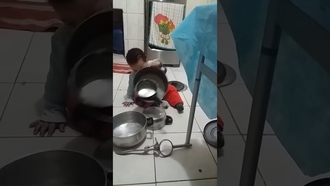 Começou o panelaço de hoje kkk - YouTube