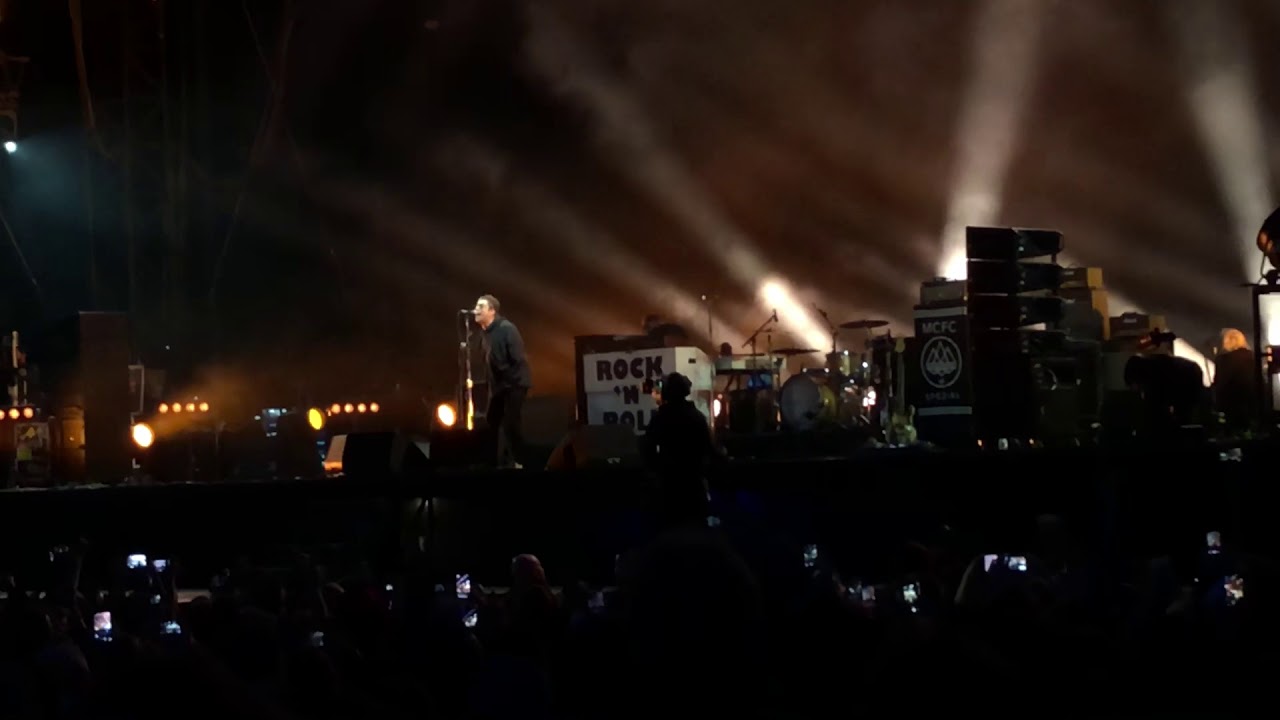 Liam Gallagher (petite dédicace à Noël) Champagne Supernova |OASIS cover @ Rock en Seine 25/08/2018