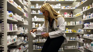 New laws end 'gag clauses' on drug prices