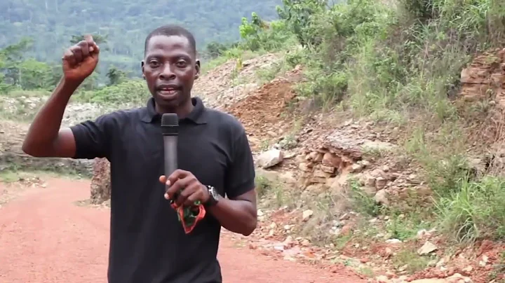 Kwadwo Adwoa Road at Twenedurase Kwahu that leads us to the Nkofieho cave.