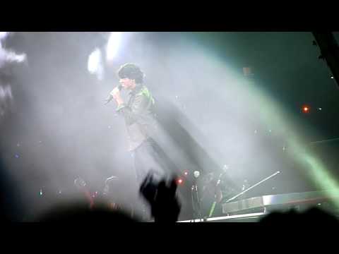 Poison Ivy (Live) - Jonas Brothers @ the Rogers Ce...