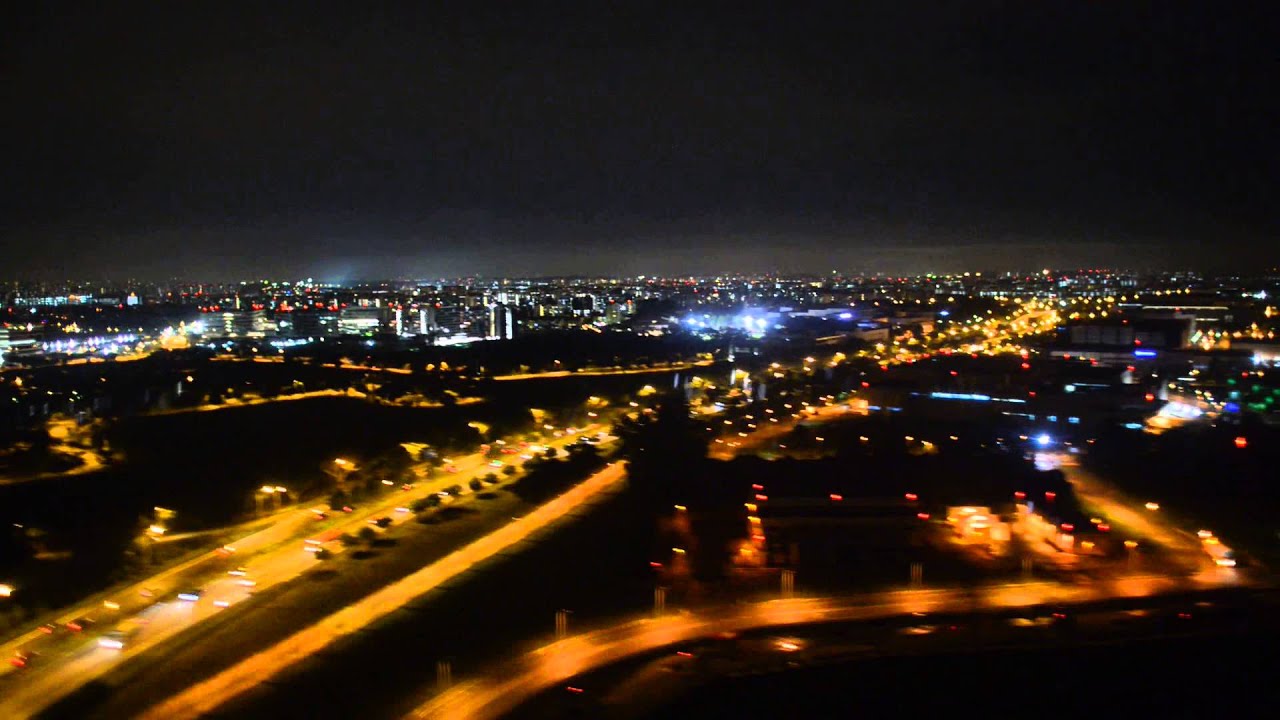 Singapore Airlines Boeing 777-300ER 9V-SWR landing at Singapore Changi