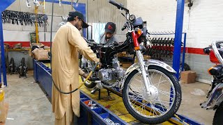 Complete Process Assembling of a 70cc Galaxy Motorcycle screenshot 4