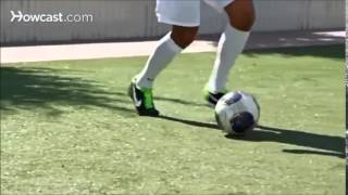 12 Outside Chop Turn / Outside Shield Turn