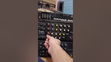 Vang cơ ghép 2 Âm ly . Đánh 4 Loa 