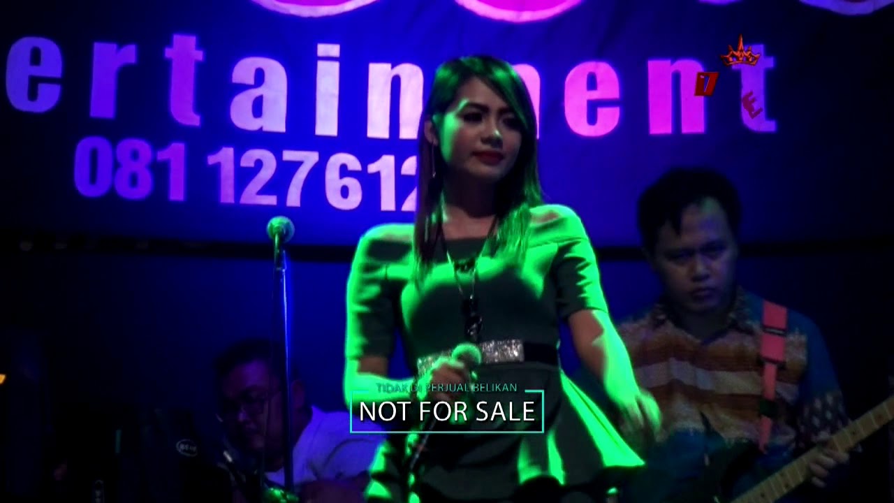 DI SIMPANG JALAN   Heny Barista  CAMELIA BATEALIT