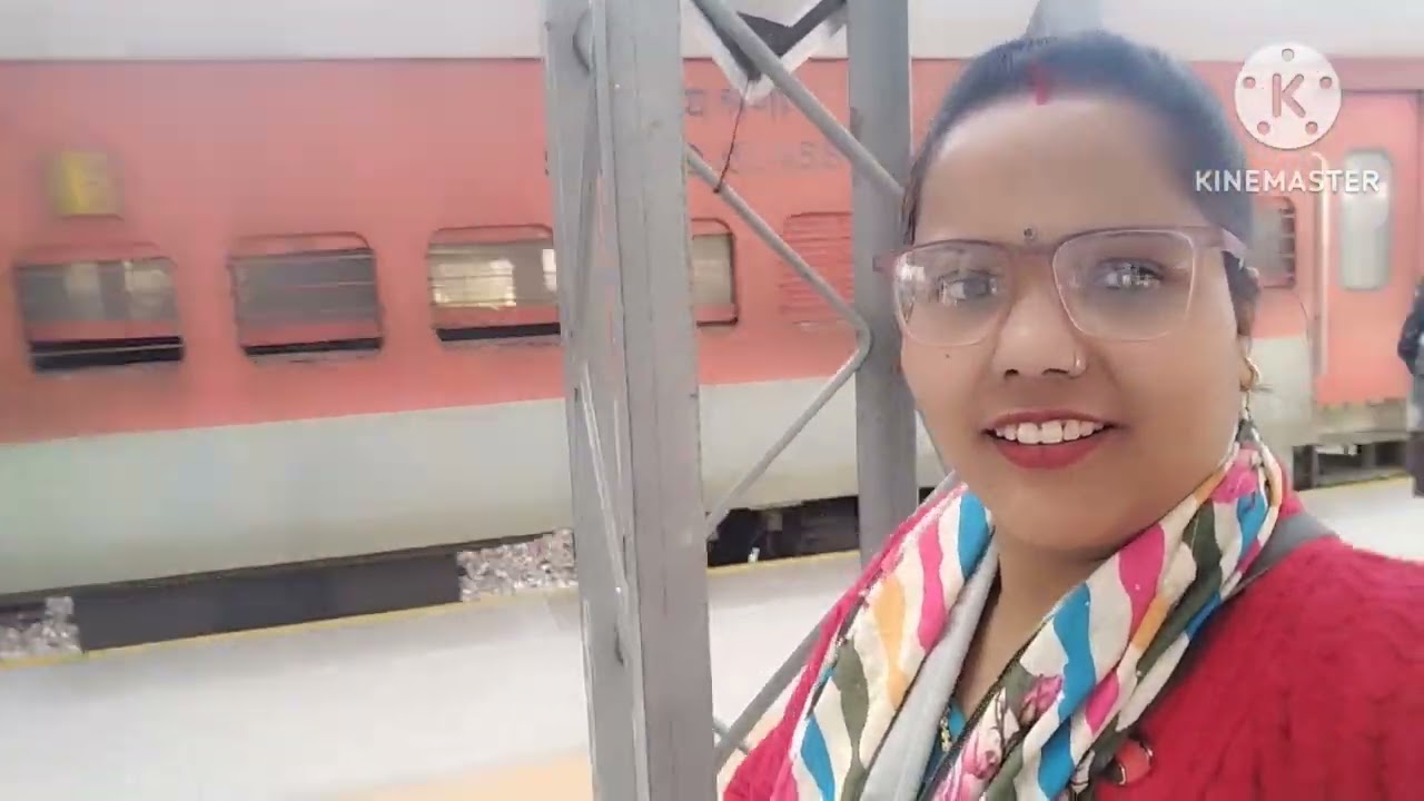 Ghr vapasi#train #travel 