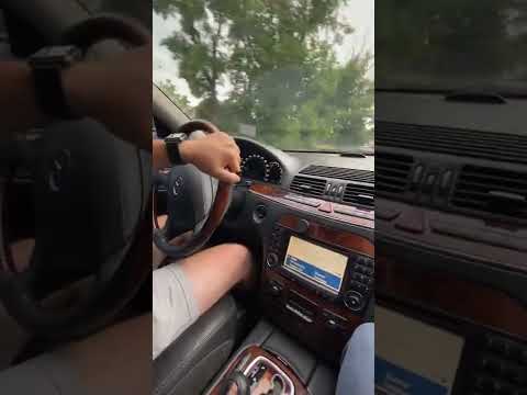 Купили Мерседес 220. 5л бензин. 5000$