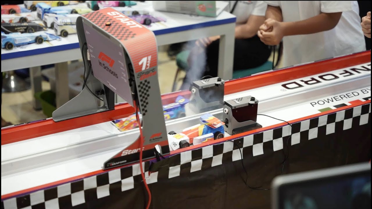 Epic F1 in School Car Race Challenge!