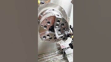 Advanced Positioning and 3 Jaw Chuck for High Efficiency Batch Machining with ST-46YT CNC Lathe.