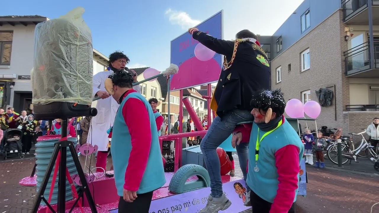 Dommelbaorzedurp weer op de rails: ‘optocht die heerlijk ontspoort’