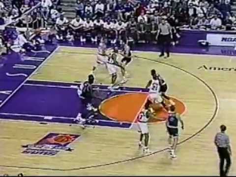 Shaquille O&#039;Neal breaks the backboard vs Suns in rookie season