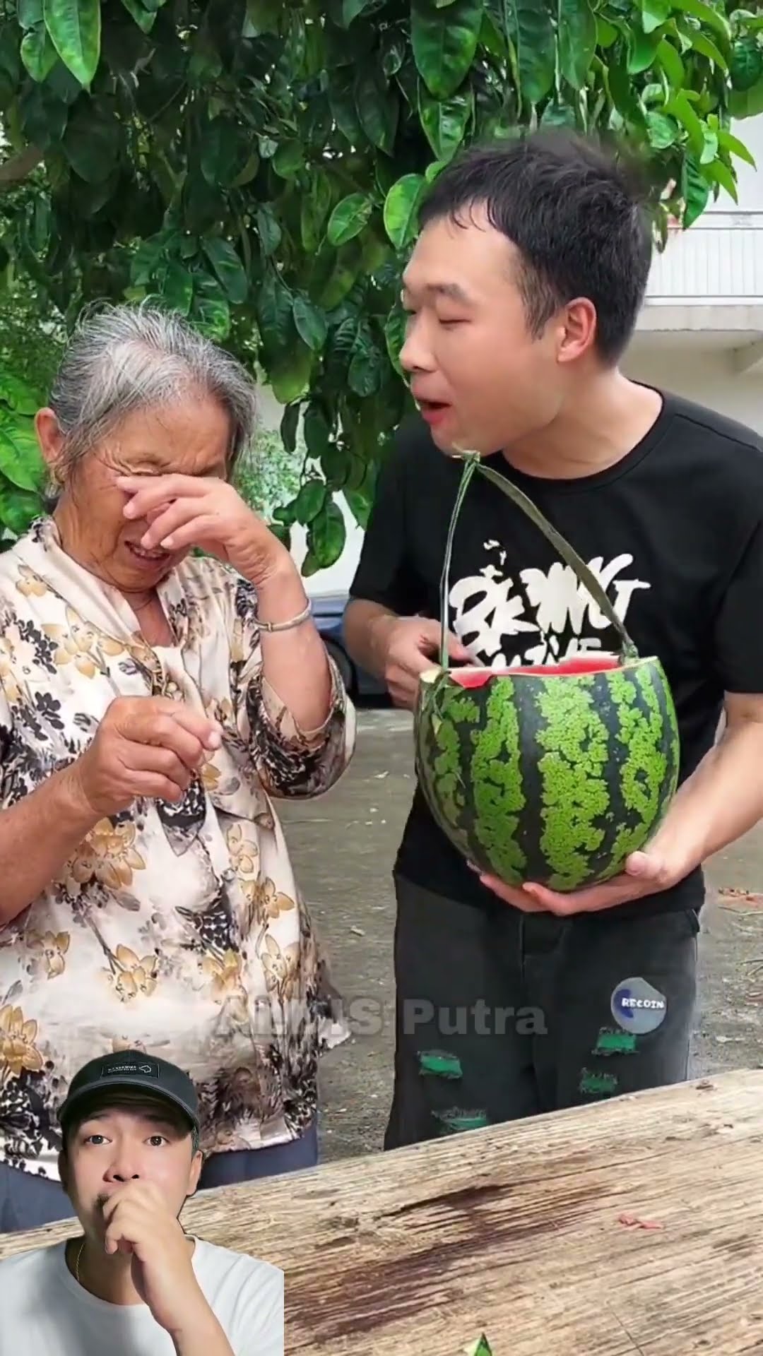 NENEK MEMBUAT TAS DARI SEMANGKA ? #shorts #dubbing #funny