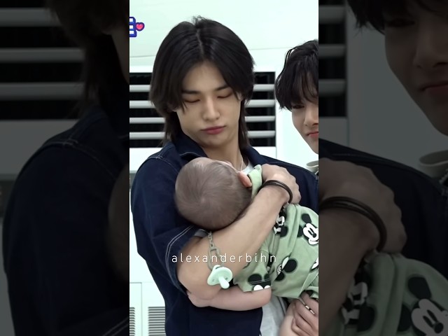When you make a baby cry…#straykids #hyunjin #felix #jeongin #kpop #shorts class=