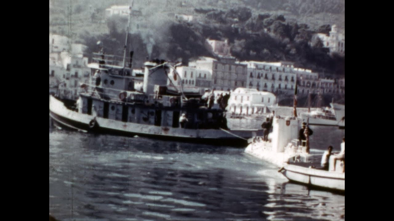 Em 1960, o batiscafo Trieste de Auguste e Jacques Picard bat