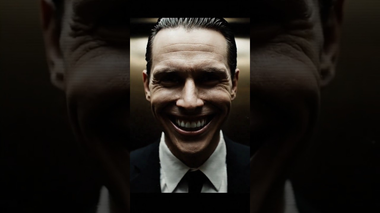 🚪 Creepy Elevator Horror: The Smiling Man  