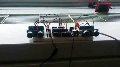 초음파 센서 4개를 동시에 동작