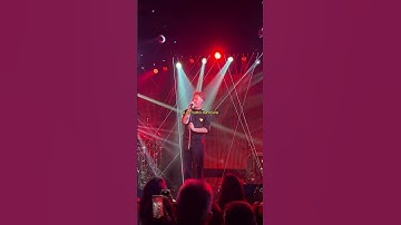 Thumbnail of ALFA si esibisce con IL FILO ROSSO live #trending #concerto #viralvideo #musica #concert #live #fy