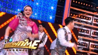 Gokil! This Mom is the Most Horrendous When watching V Dancer - It's Showtime Indonesia