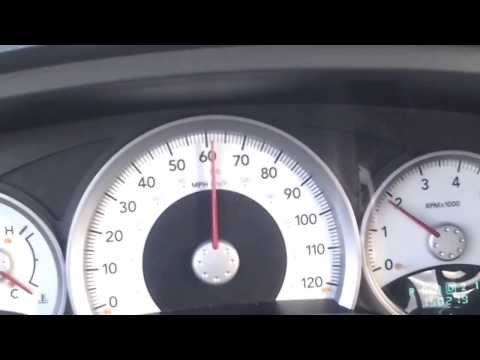 Video: Hur tar man bort en lastbilsflak från en Dodge Dakota?