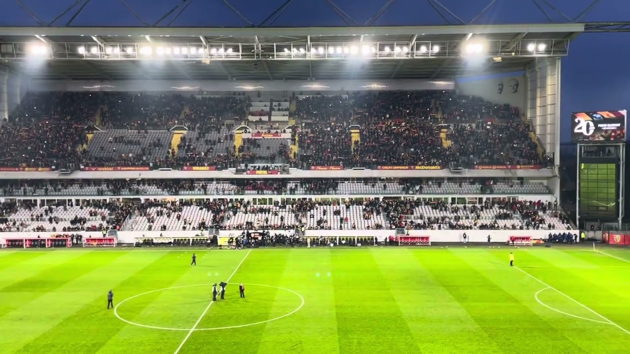 Les Corons! Lens Strasbourg 🔴🟡⚽️ chantée par la gagnante de la Star Academy 2025 Marine à Bollaert!✨