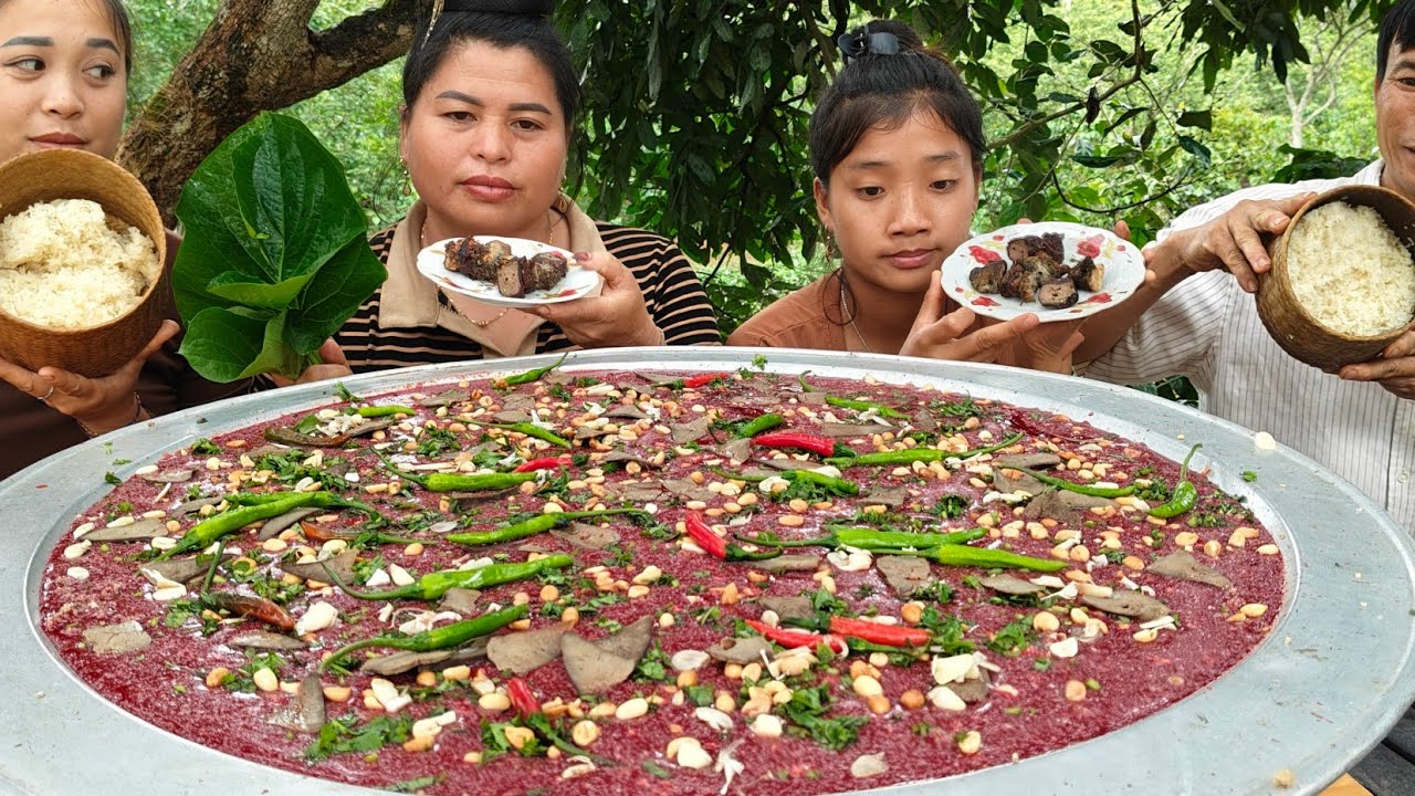 Mâm Tiết Canh Khổng Lồ (Bản Rút Gọn)