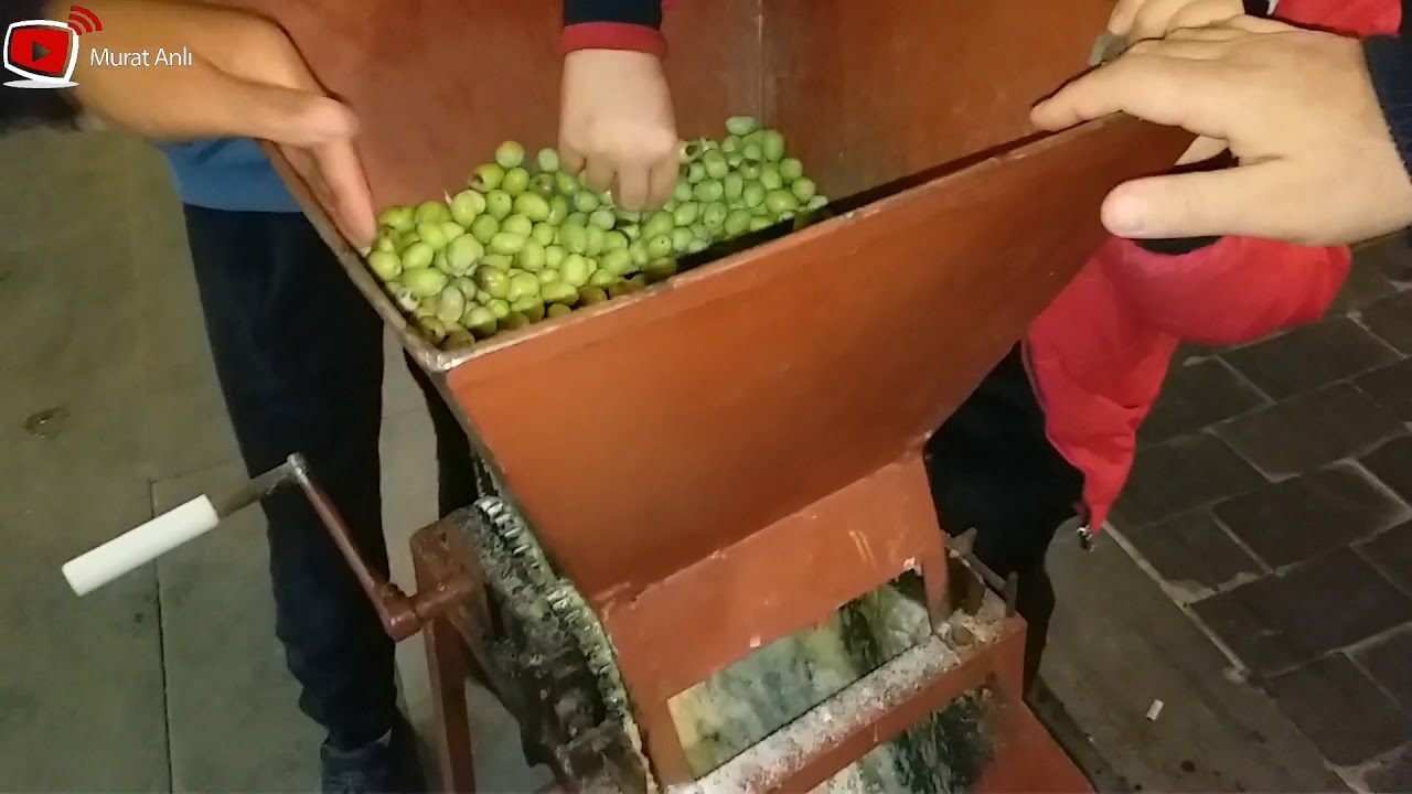 Elle Çevirmeli Metal Zeytin Kırma Makinası