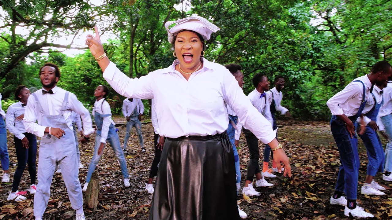 L'or Mbongo Action de Grâce ( Clip Officiel ) YouTube