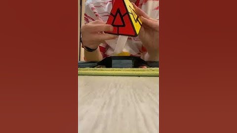 Solving a pyraminx duo
