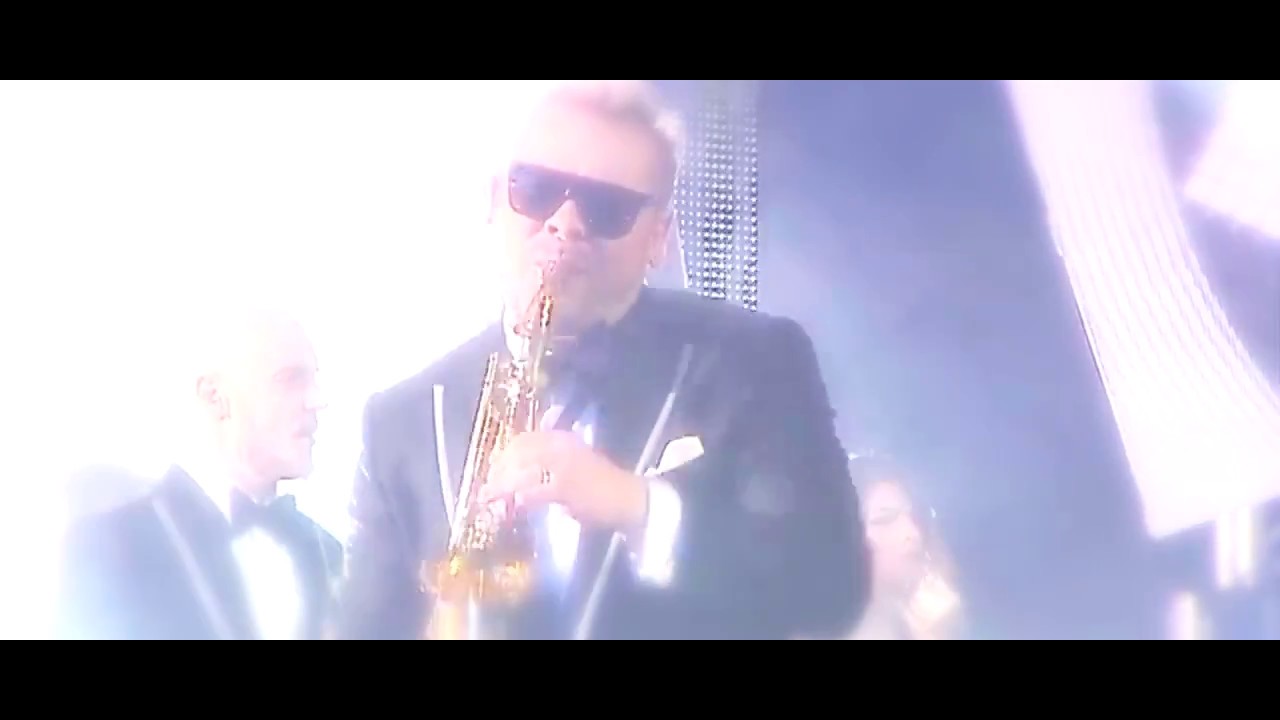 ULTRA SAX GUY