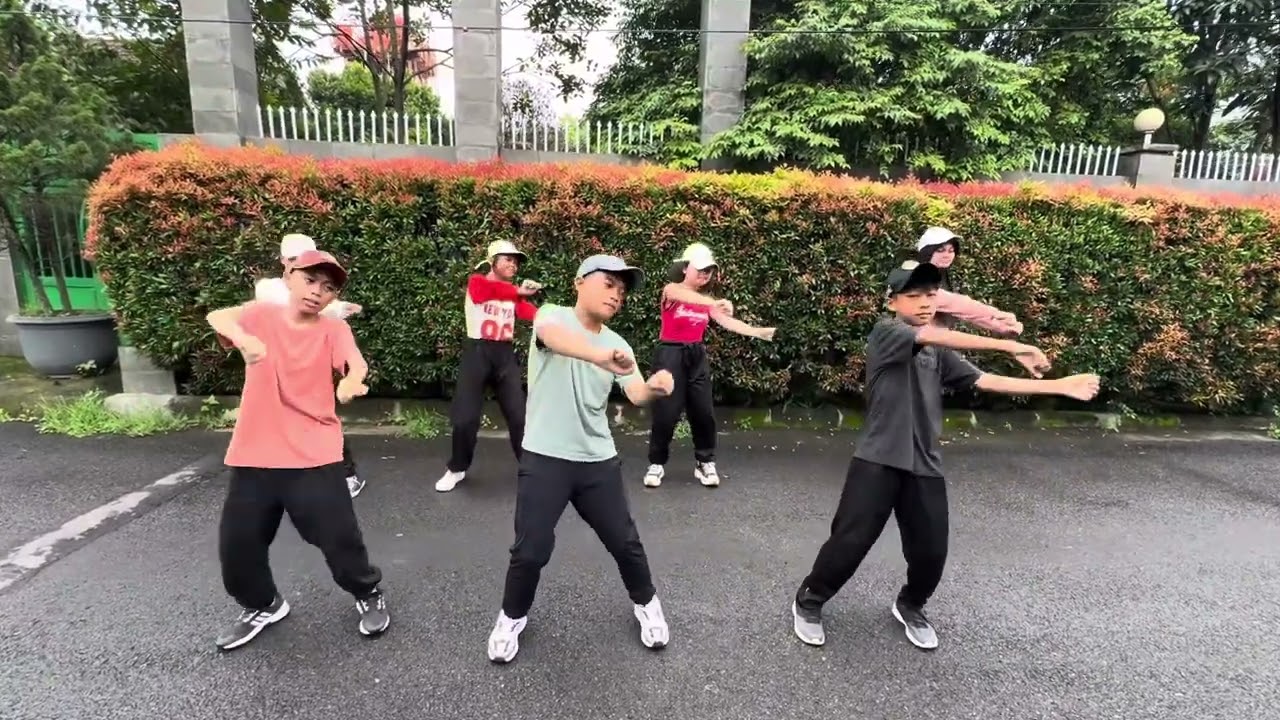 Senam Gemu Fa Mi Re “Maumere” anak SDN 164 Karang Pawulang Bandung