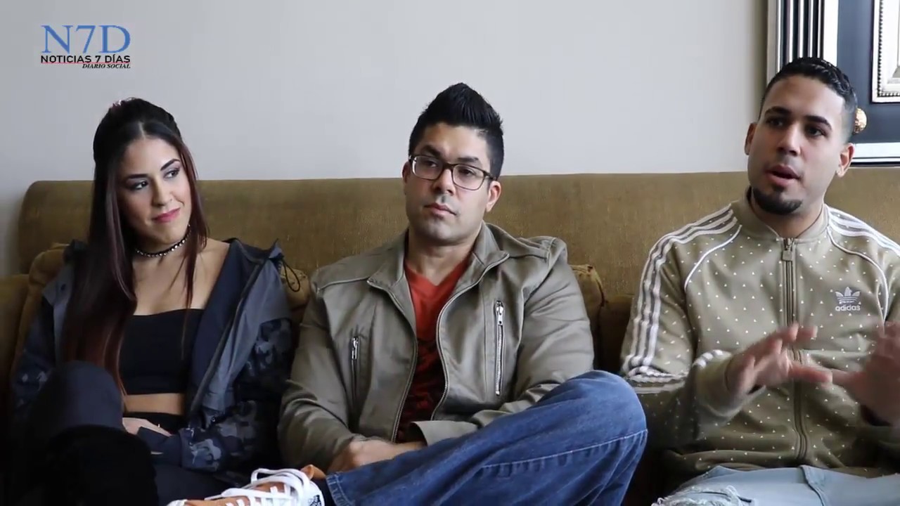 Jerry Rivera y sus hijos en la Teletón panameña