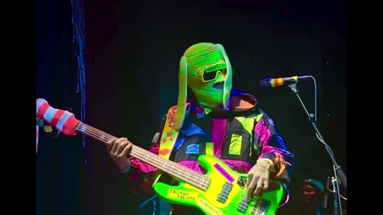 MonoNeon 