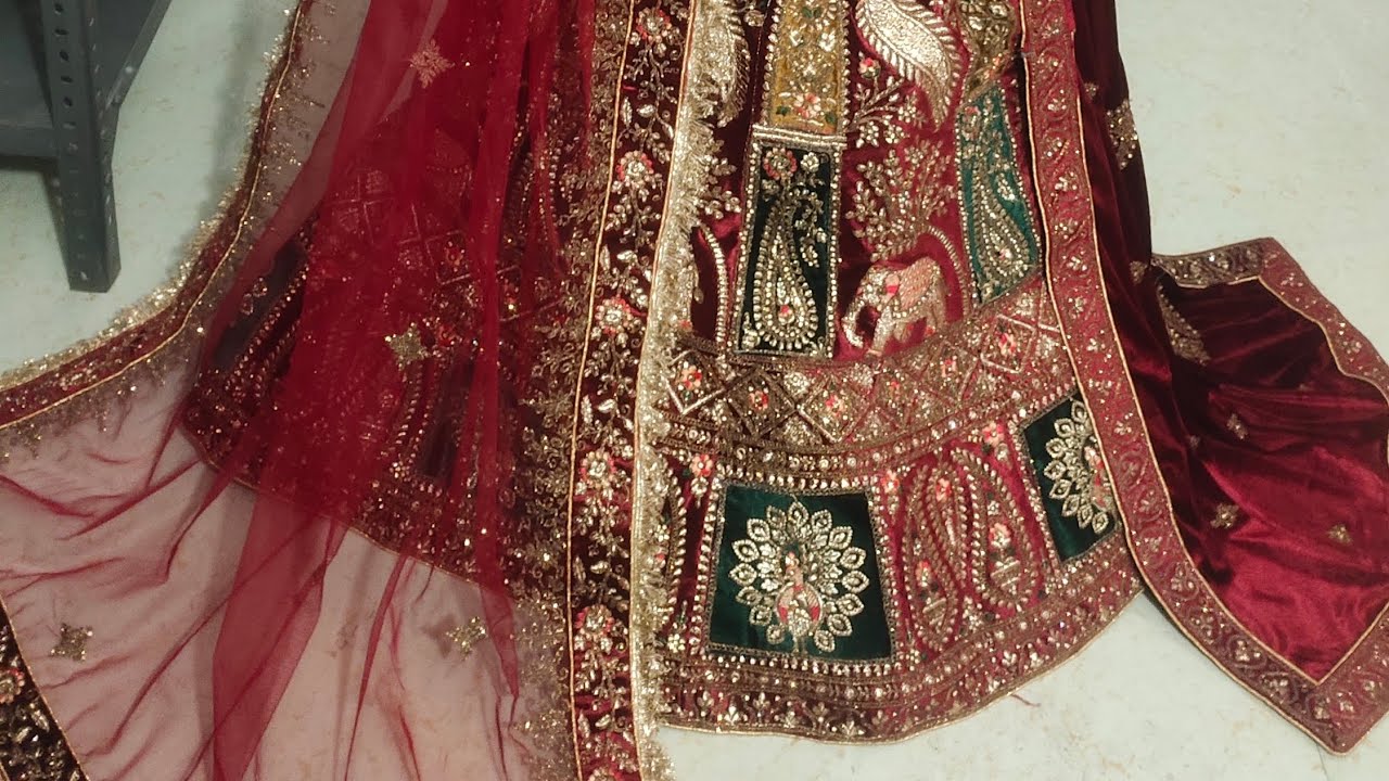 New designer lehenga beautiful maroon colour design and stitching lehenga 2 dupatte step me moti les