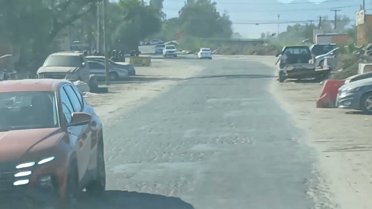 Urgente dende una manita de gato a esta carretera