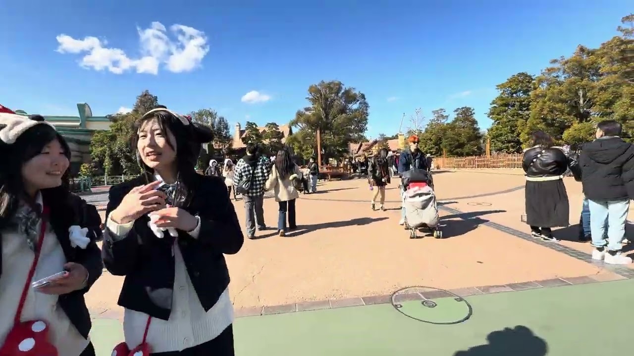 ディズニーランド　散歩