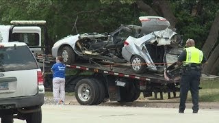 2 teens dead, 1 in coma after South Austin crash